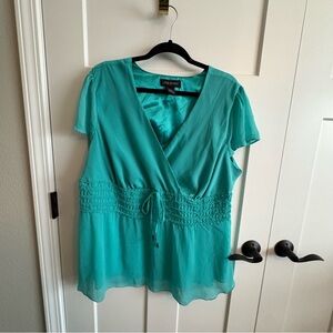 Flattering Lane Bryant, layer-y flowy short sleeve blouse. School, Teacher 18/20